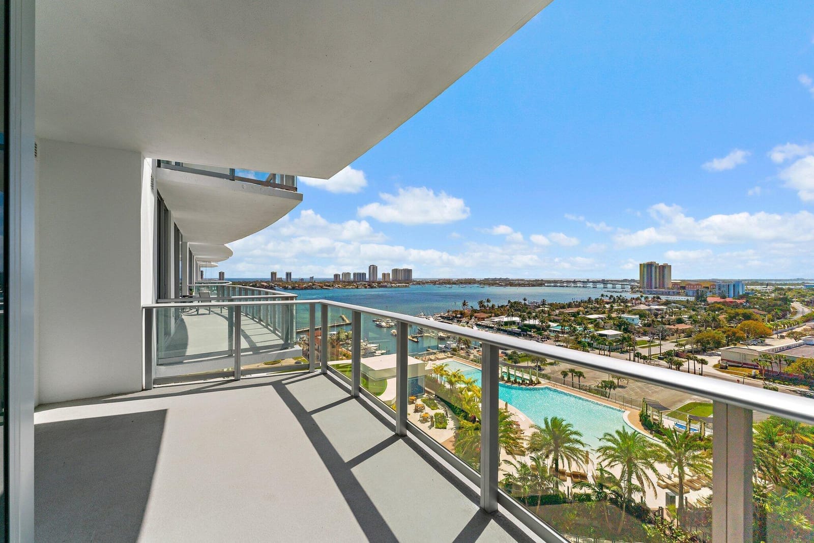 220 Lake Shore Drive 1219