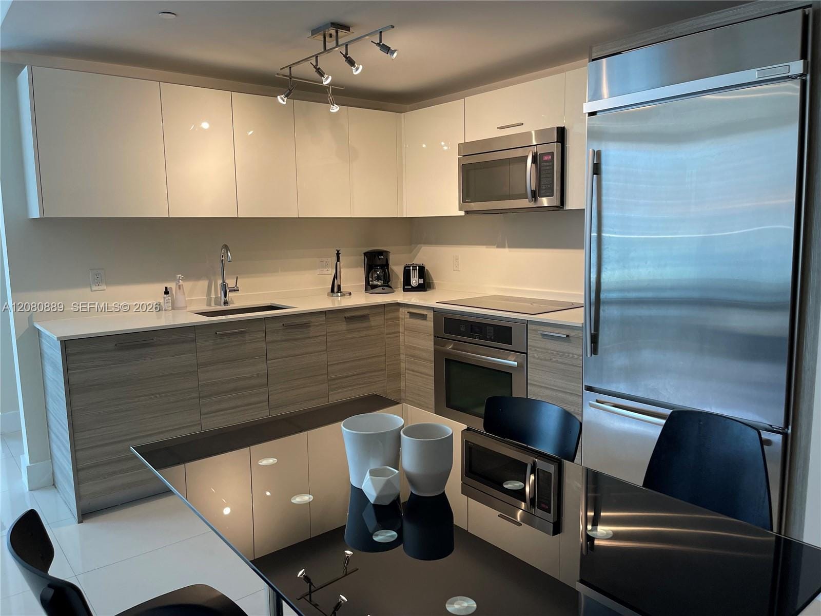 1300 Brickell Bay Drive 2010 — photo 7
