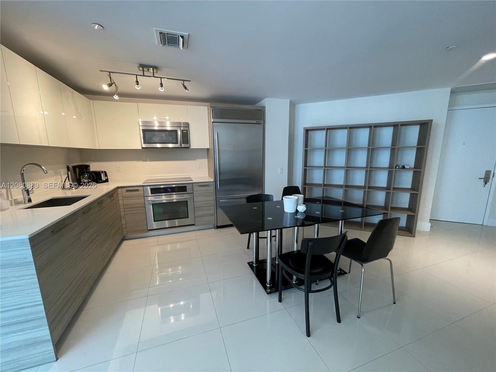 1300 Brickell Bay Drive 2010 — photo 9