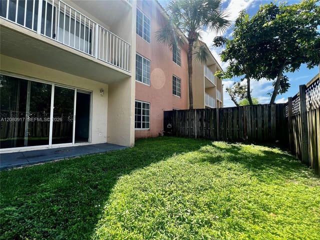 5201 Geneva Way 109, Doral Gardens, Doral, FL