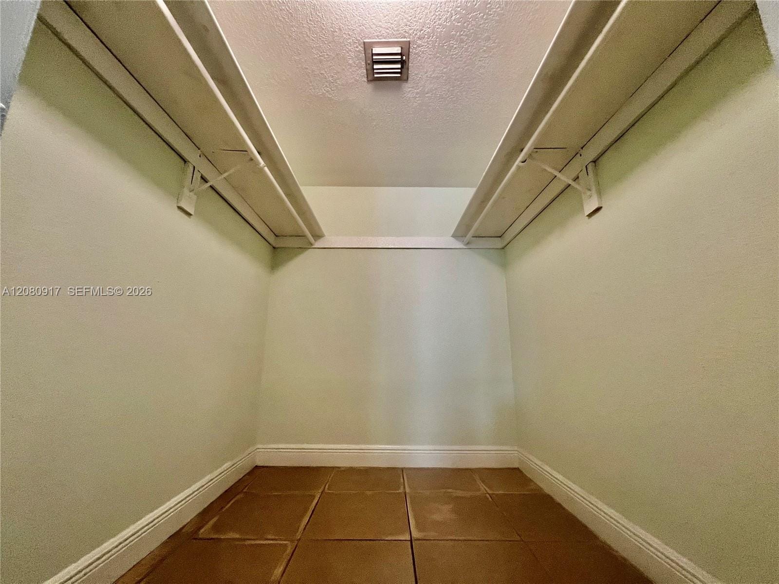 5201 Geneva Way 109 — photo 9