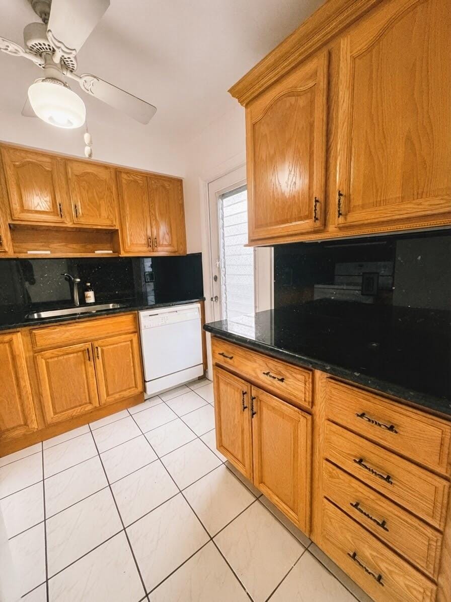 777 SE 2ND Avenue 213, Deerfield Beach, FL 33441 photo 3