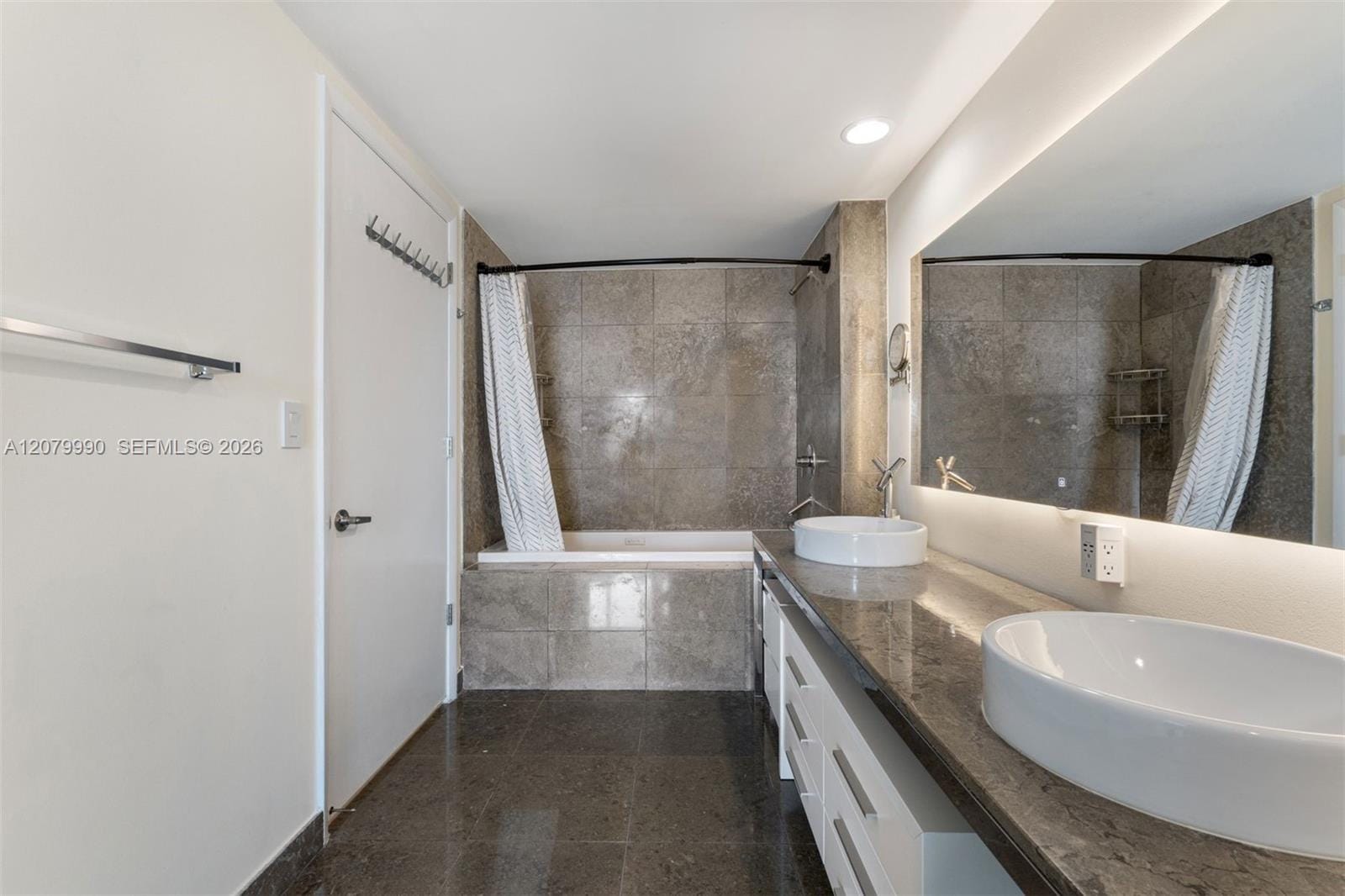 495 Brickell Avenue 4709, Miami, FL 33131 photo 16