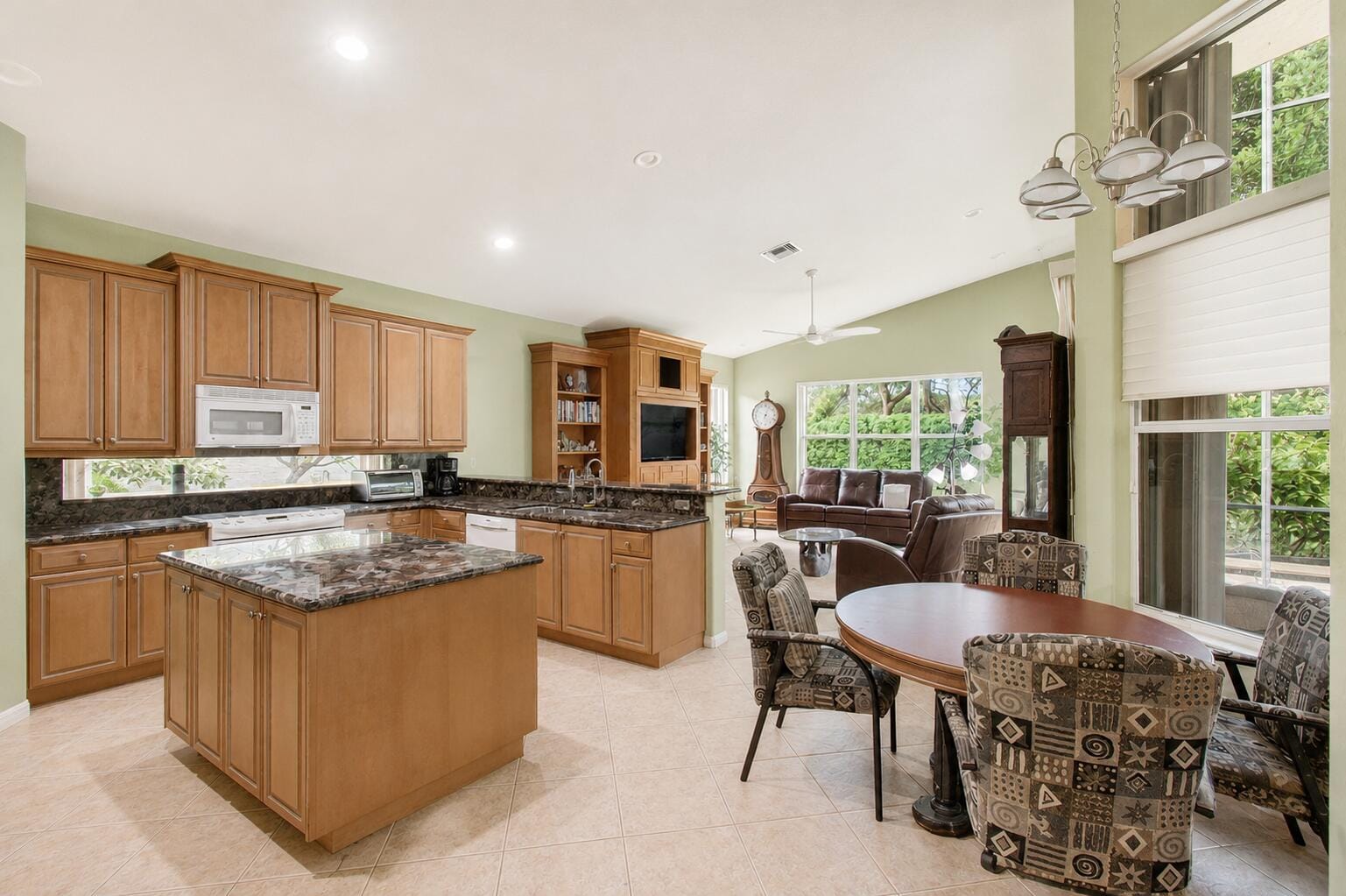 8855 Majorca Bay Drive — photo 9