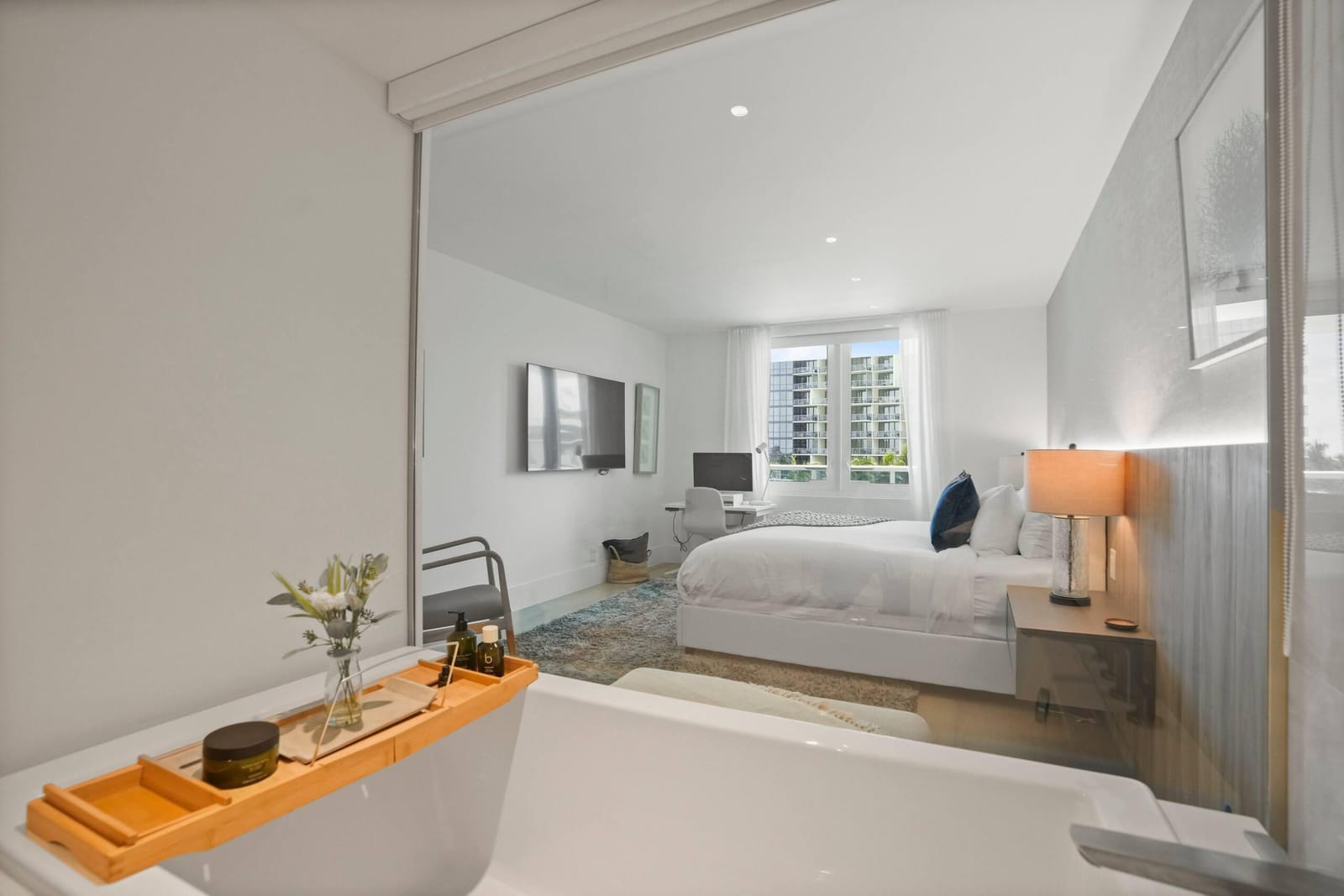 2301 COLLINS Avenue 407 — photo 9