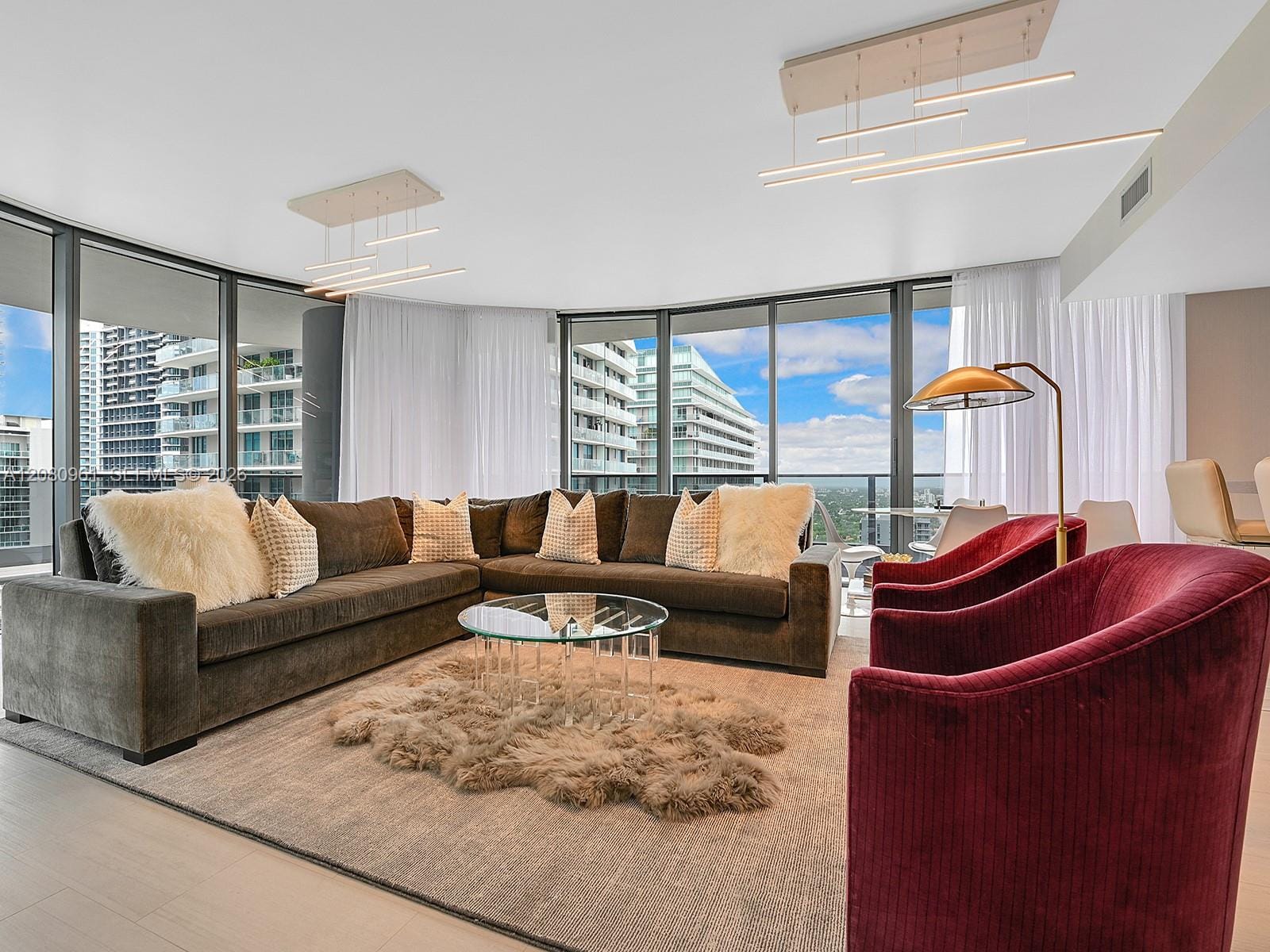 1000 Brickell Plaza 3402 — photo 2