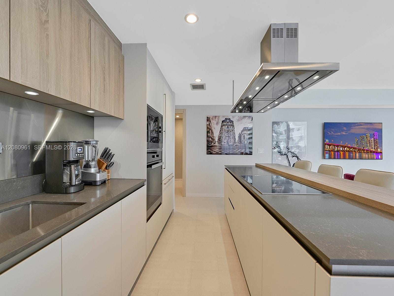 1000 Brickell Plaza 3402, Miami, FL 33131 photo 15
