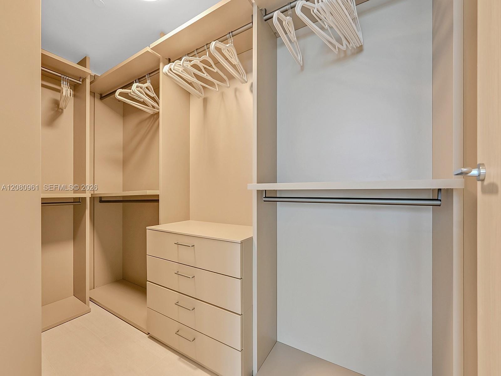 1000 Brickell Plaza 3402, Miami, FL 33131 photo 25