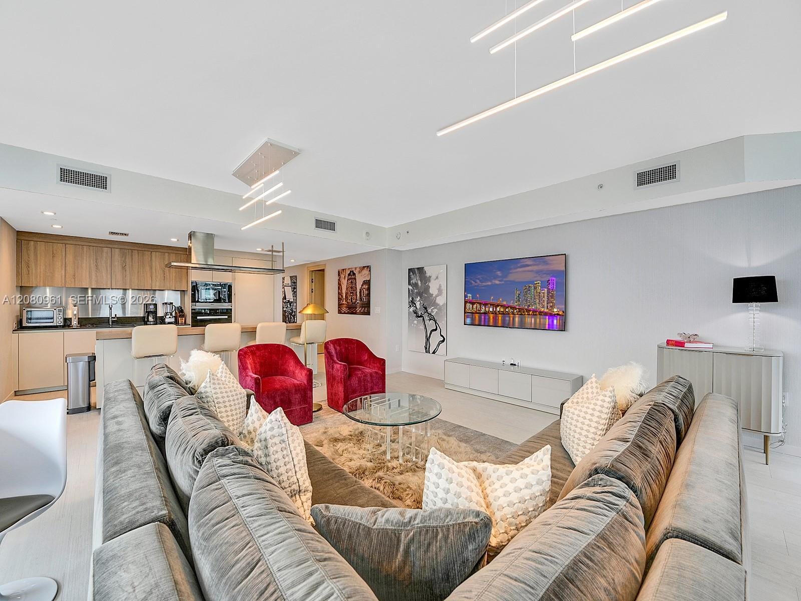 1000 Brickell Plaza 3402 — photo 8