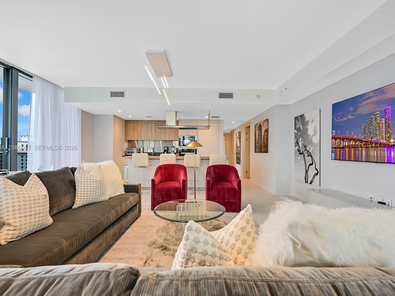 1000 Brickell Plaza 3402, Miami, FL 33131