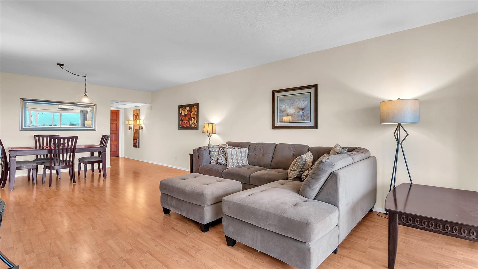 3150 N Palm Aire Drive 909 — photo 6