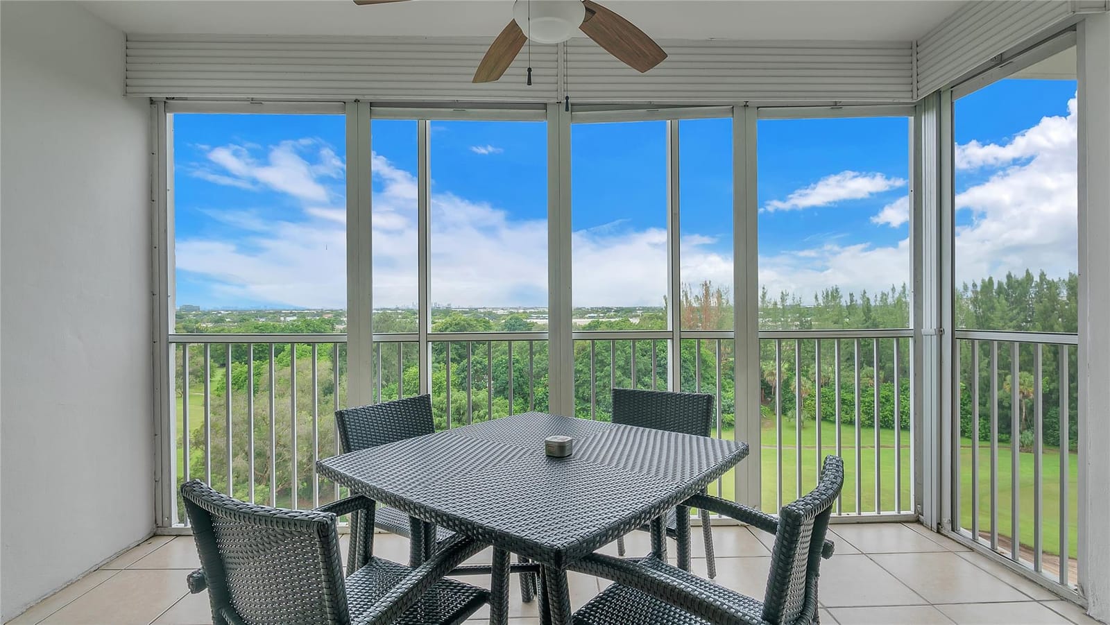 3150 N Palm Aire Drive 909 — photo 9