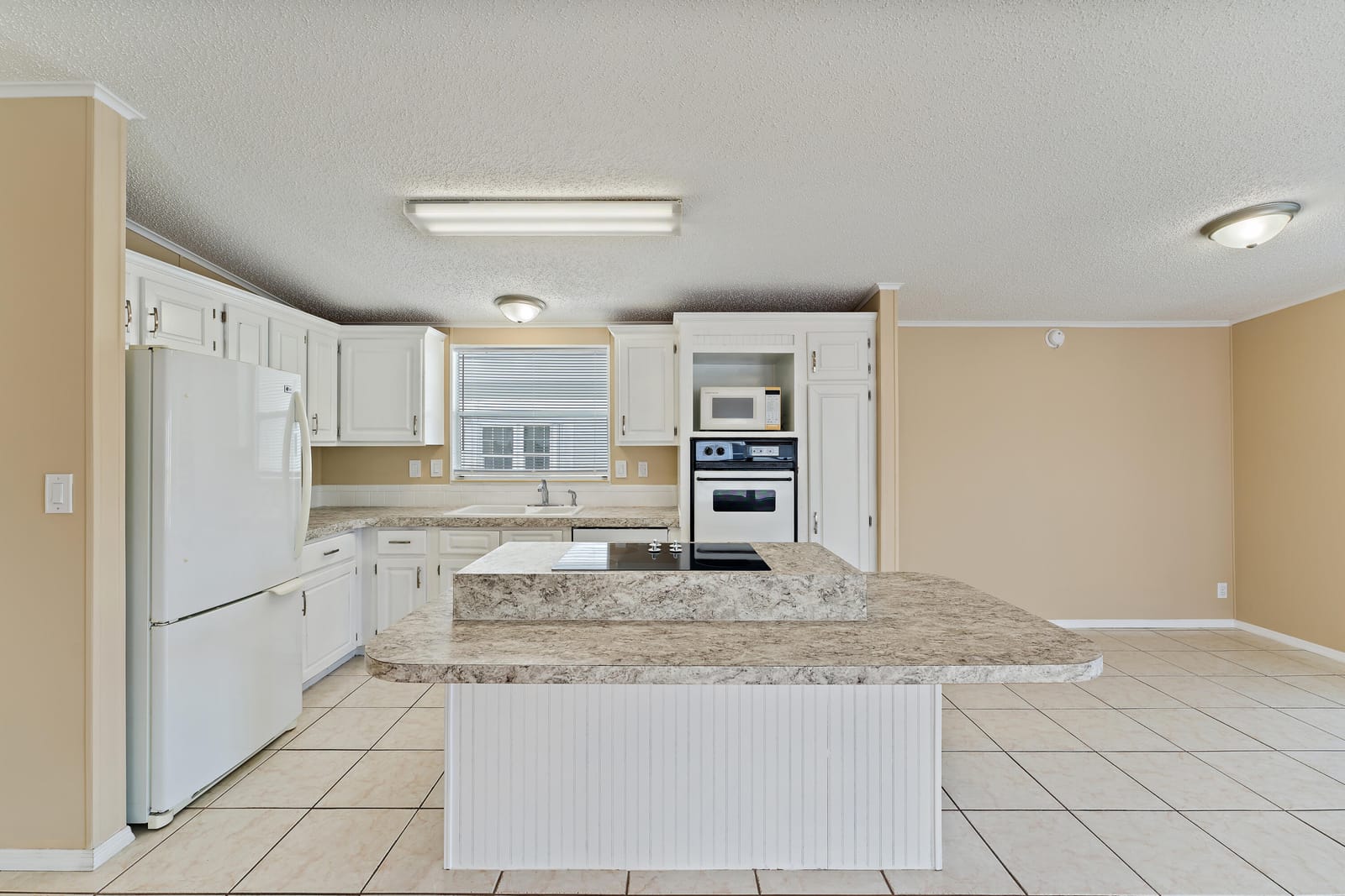 8479 Labelia Court — photo 11