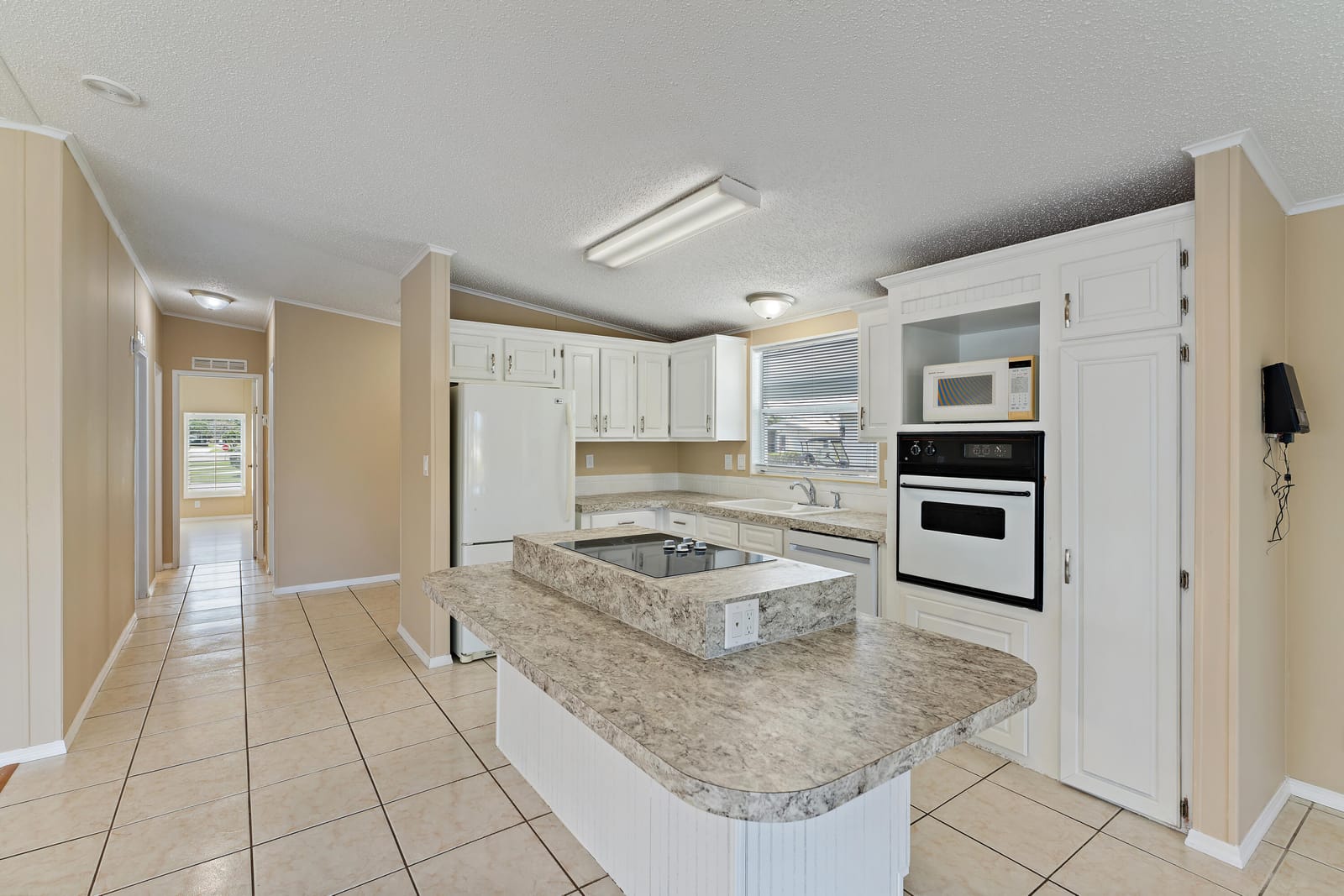 8479 Labelia Court — photo 12