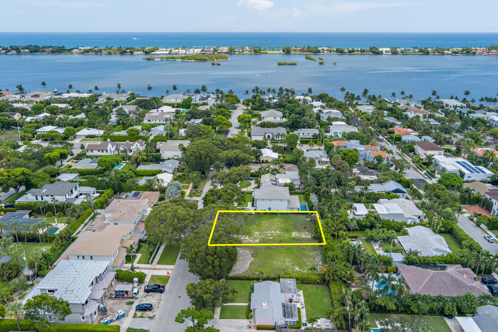 230 Forest Hill Boulevard, West Palm Beach, FL 33405
