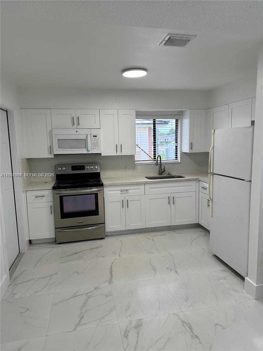 324 E 34th 1, Hialeah, FL 33013 photo 4