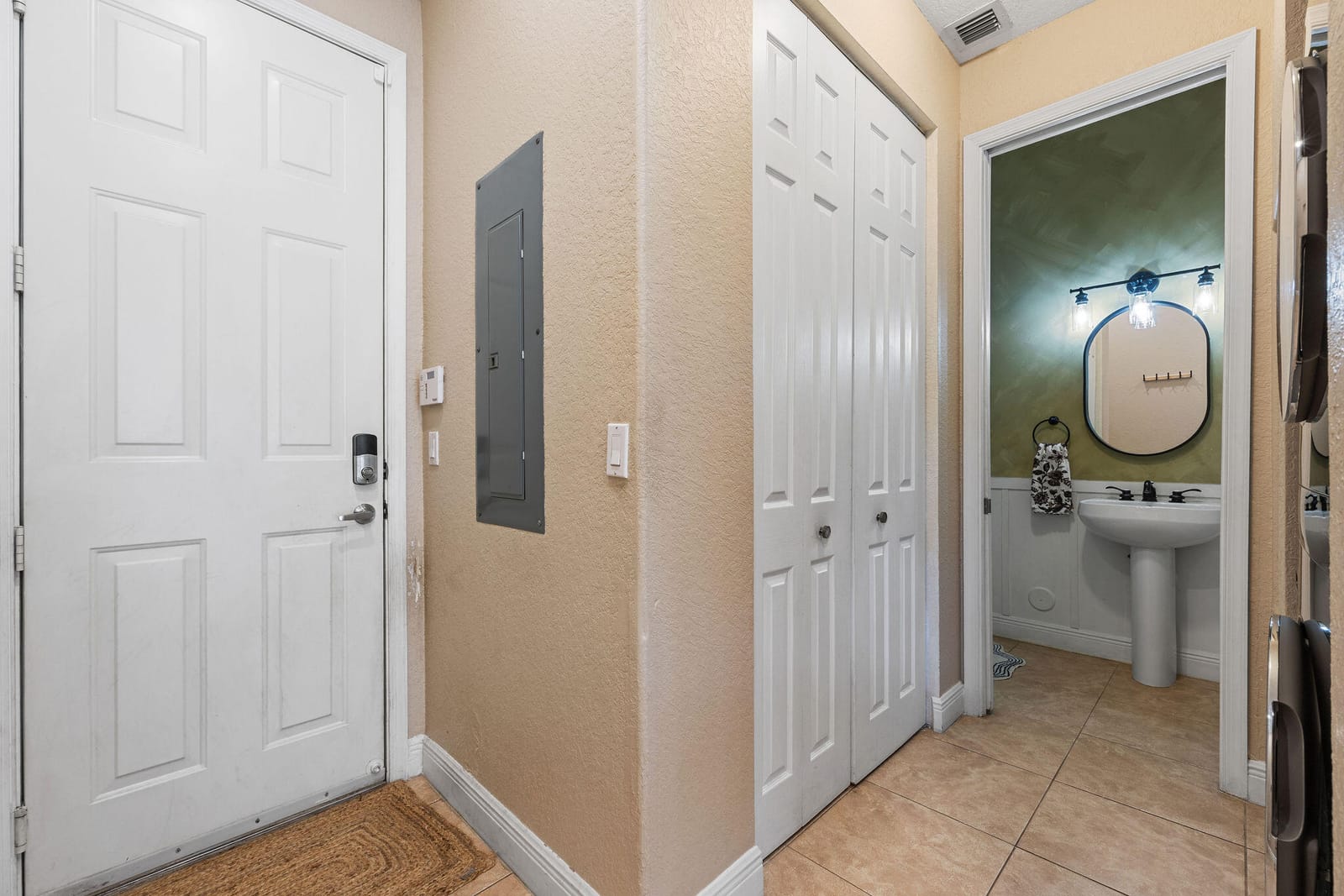1323 NE 5TH Terrace, Fort Lauderdale, FL 33304 photo 20