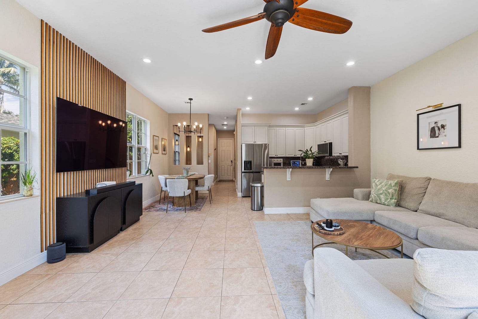 1323 NE 5TH Terrace, Fort Lauderdale, FL 33304 photo 9