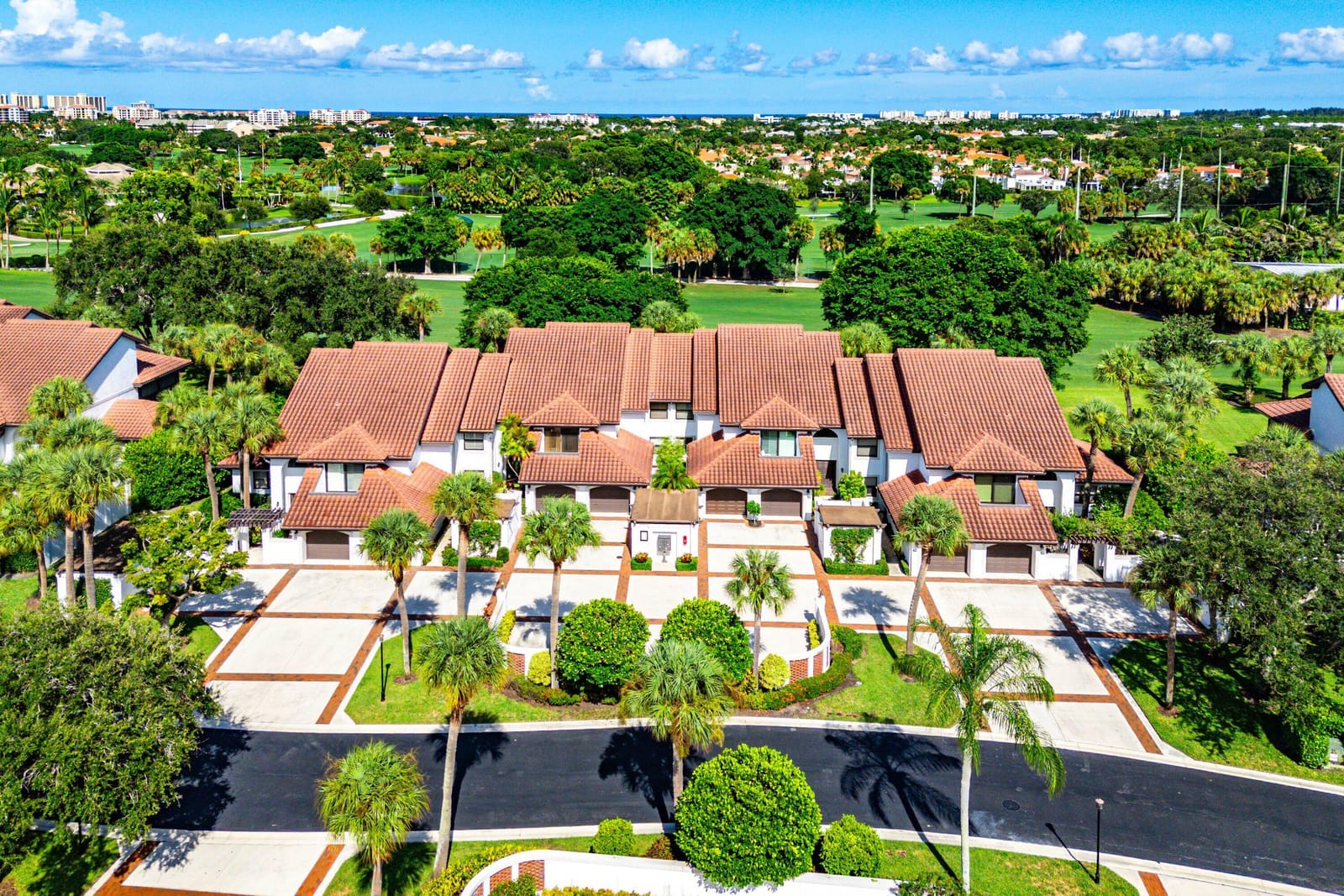 16648 TRADERS Crossing N 106, Jupiter, FL 33477