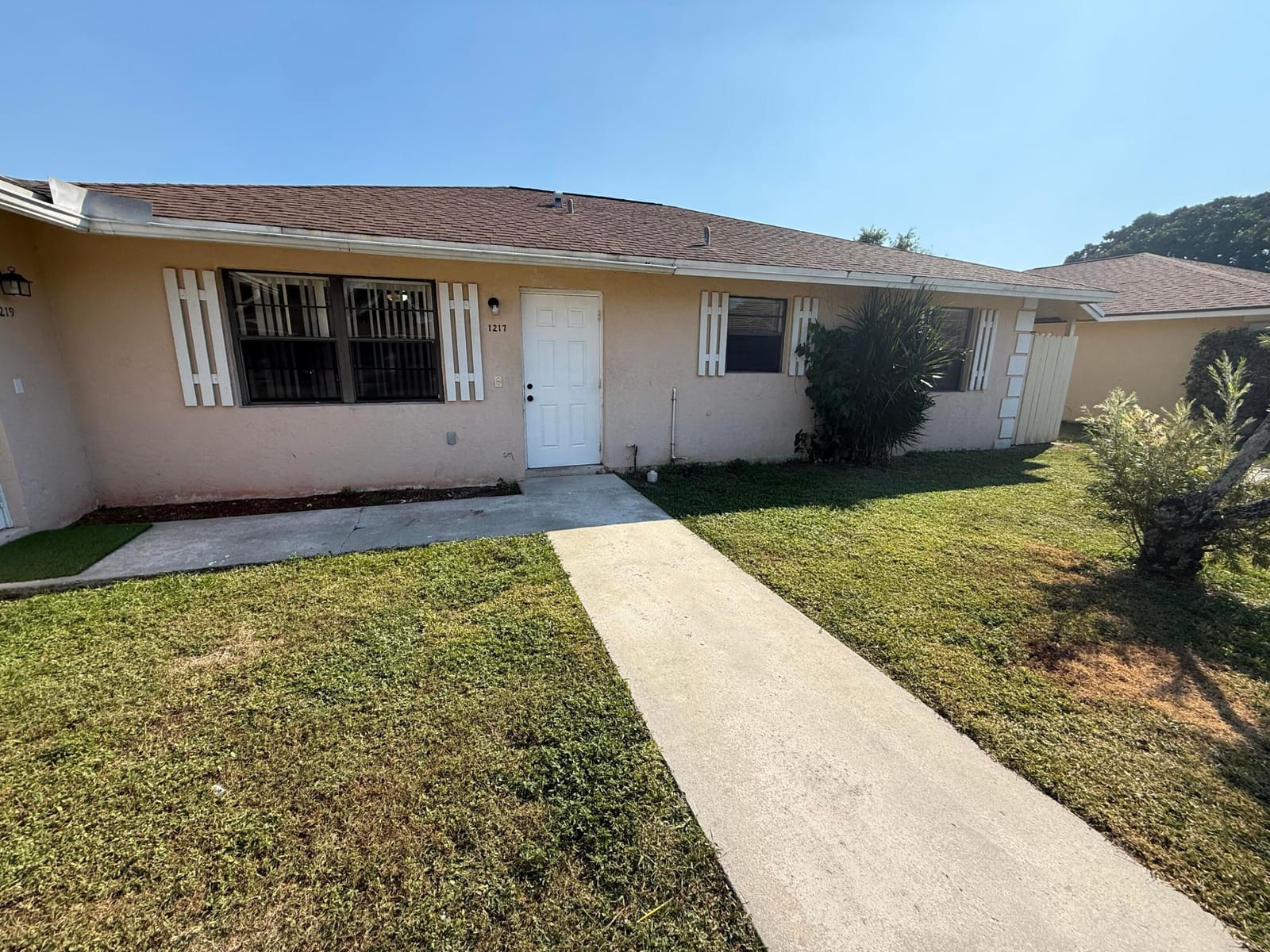 1213 WHITE PINE Drive — photo 1