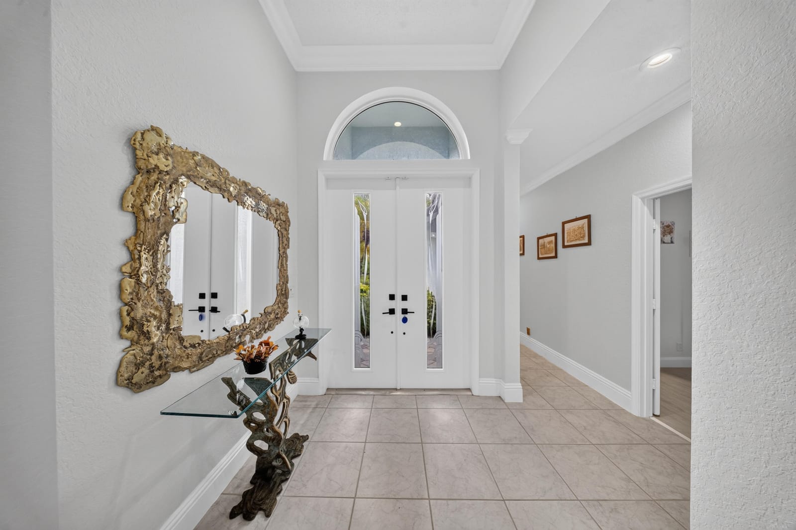7690 La Corniche Circle — photo 4