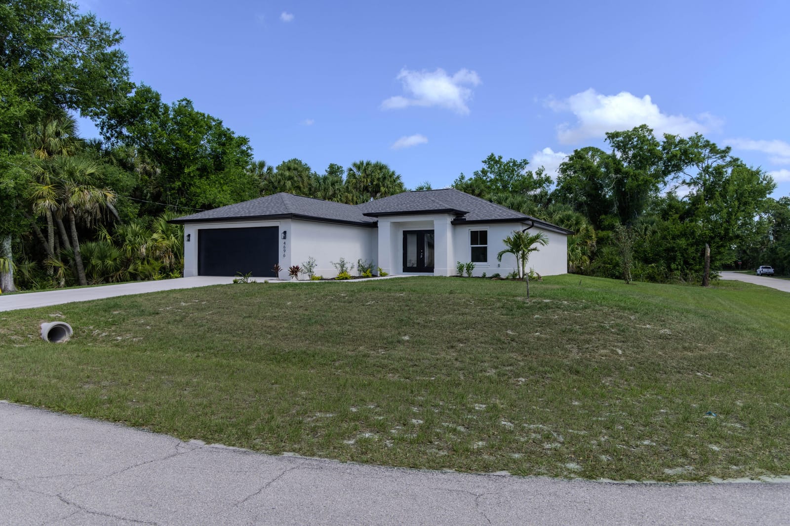 4696 APRIL Avenue, North Port, FL 34288 photo 2