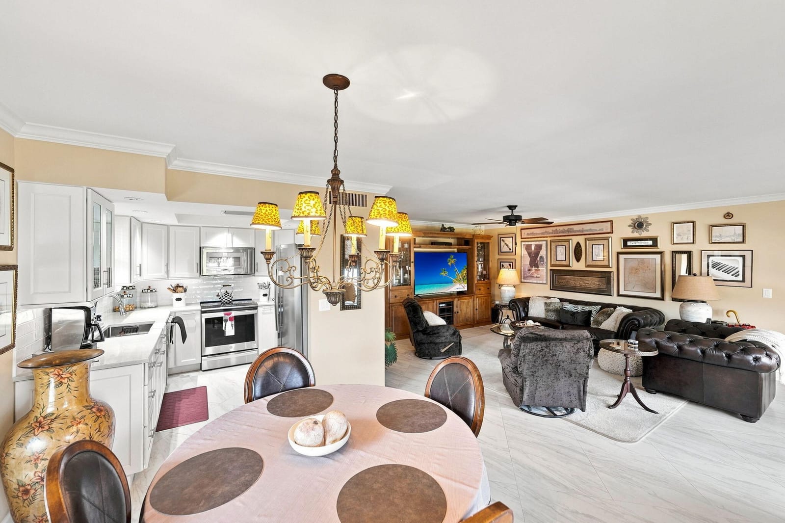 330 SW South River Drive 207 — photo 10