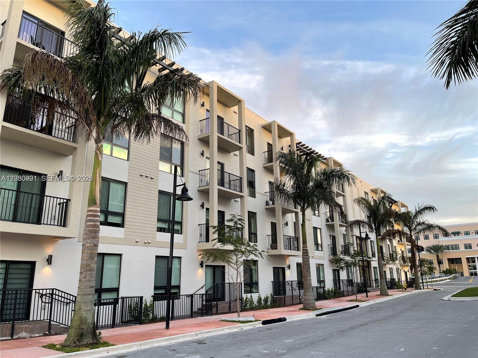 8265 NW 41st Street C-305, Doral, FL 33166