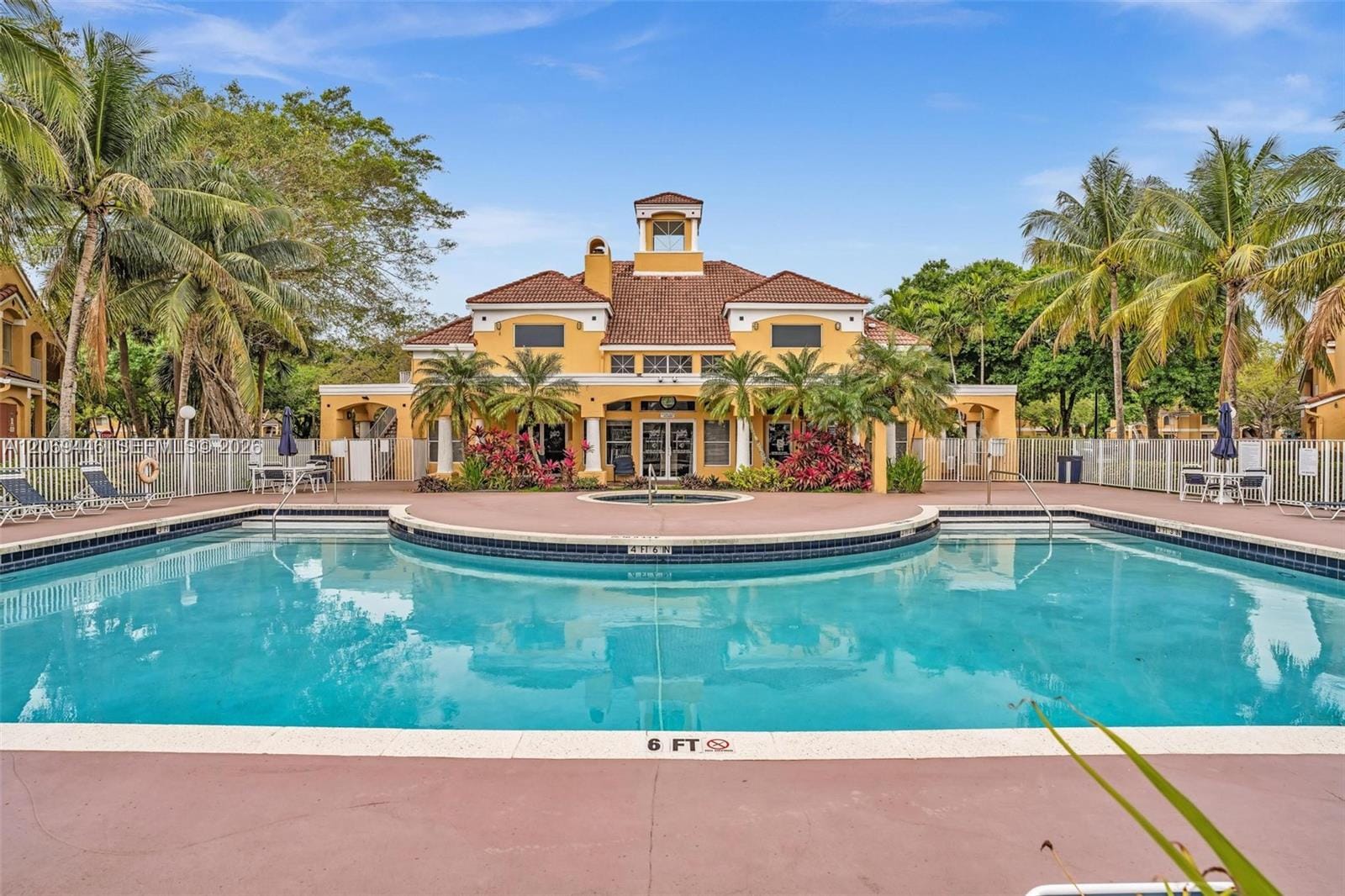 2667 NW 33rd Street 2413, Oakland Park, FL 33309