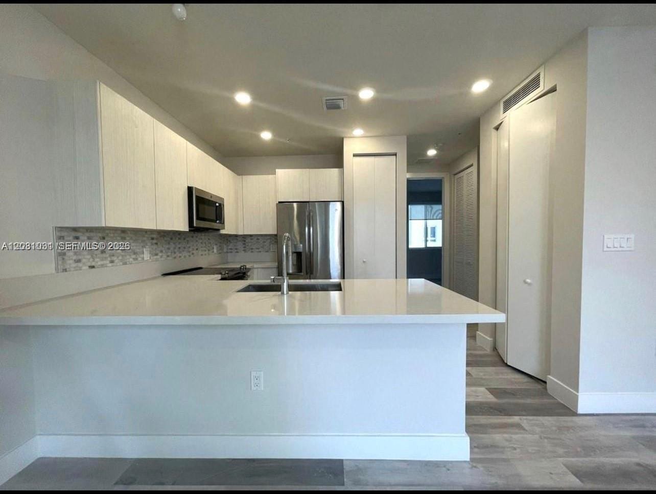 10229 NW 64th Terrace 303, Doral, FL 33178 photo 5