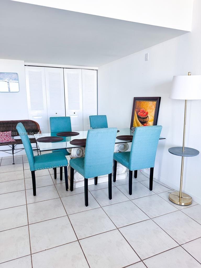 20335 W Country Club Drive 2302 — photo 7