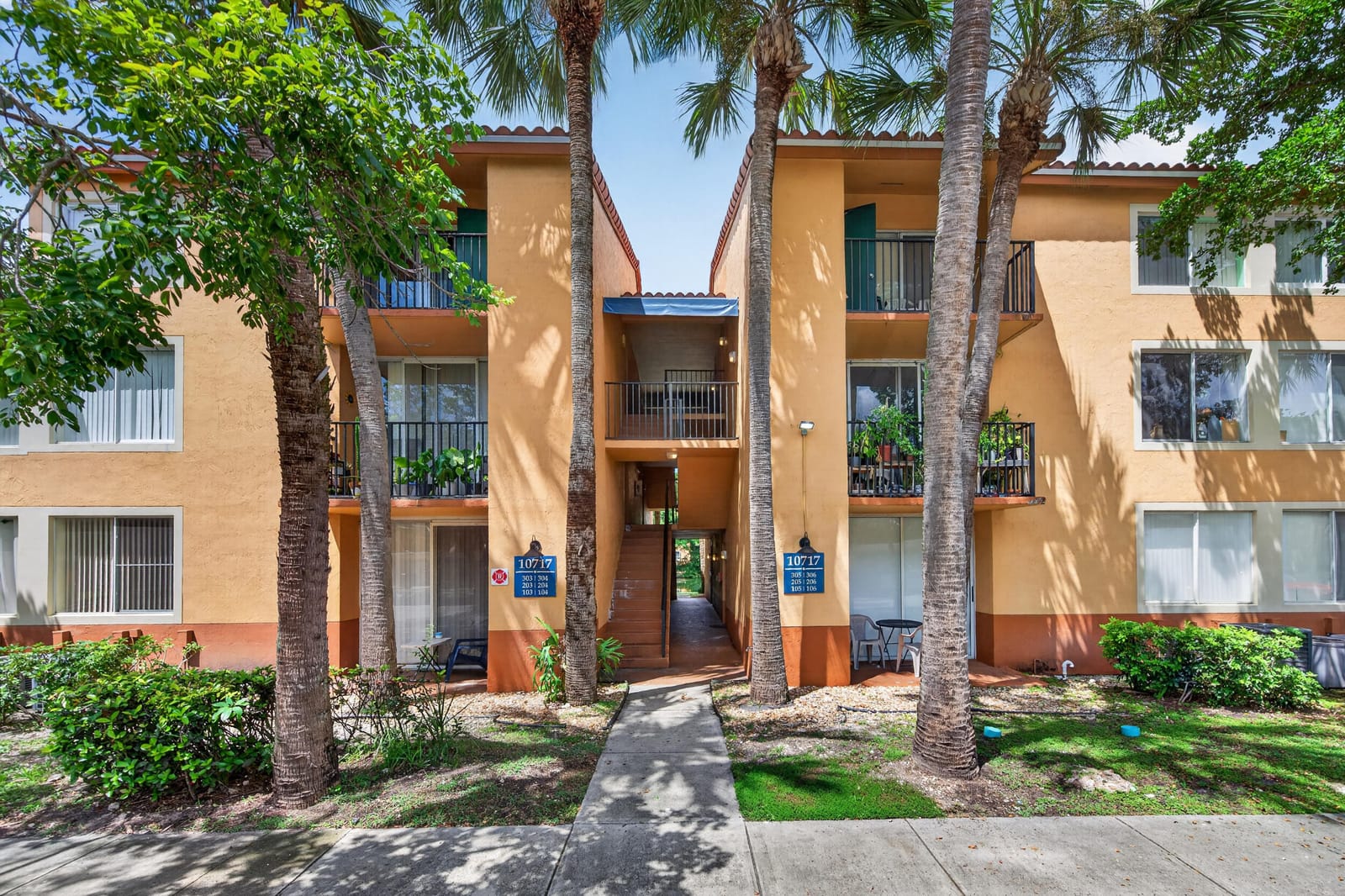 10717 E Cleary Boulevard E 106, Plantation, FL 33324