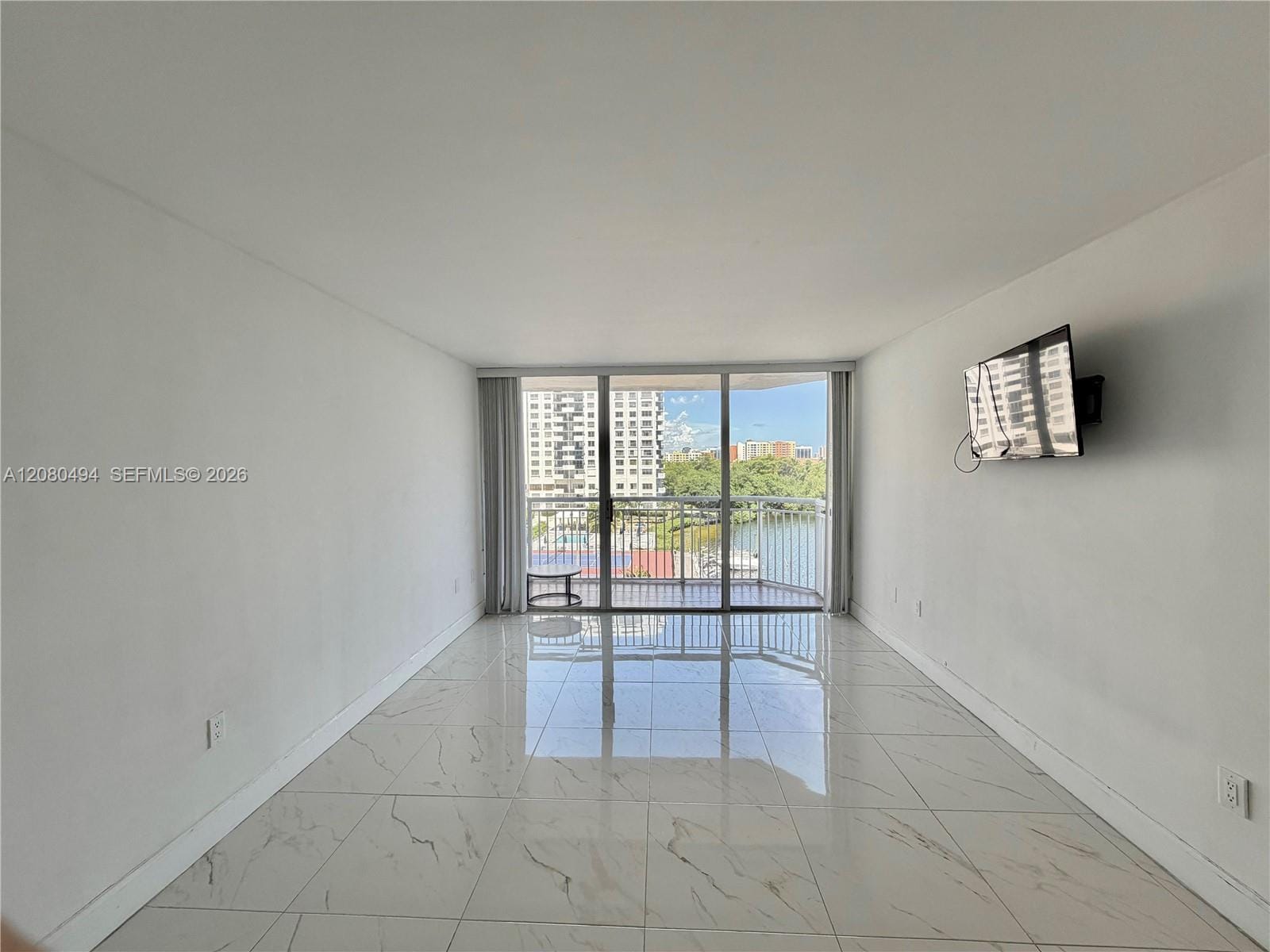 18081 Biscayne Boulevard 504, Aventura, FL 33160 photo 20