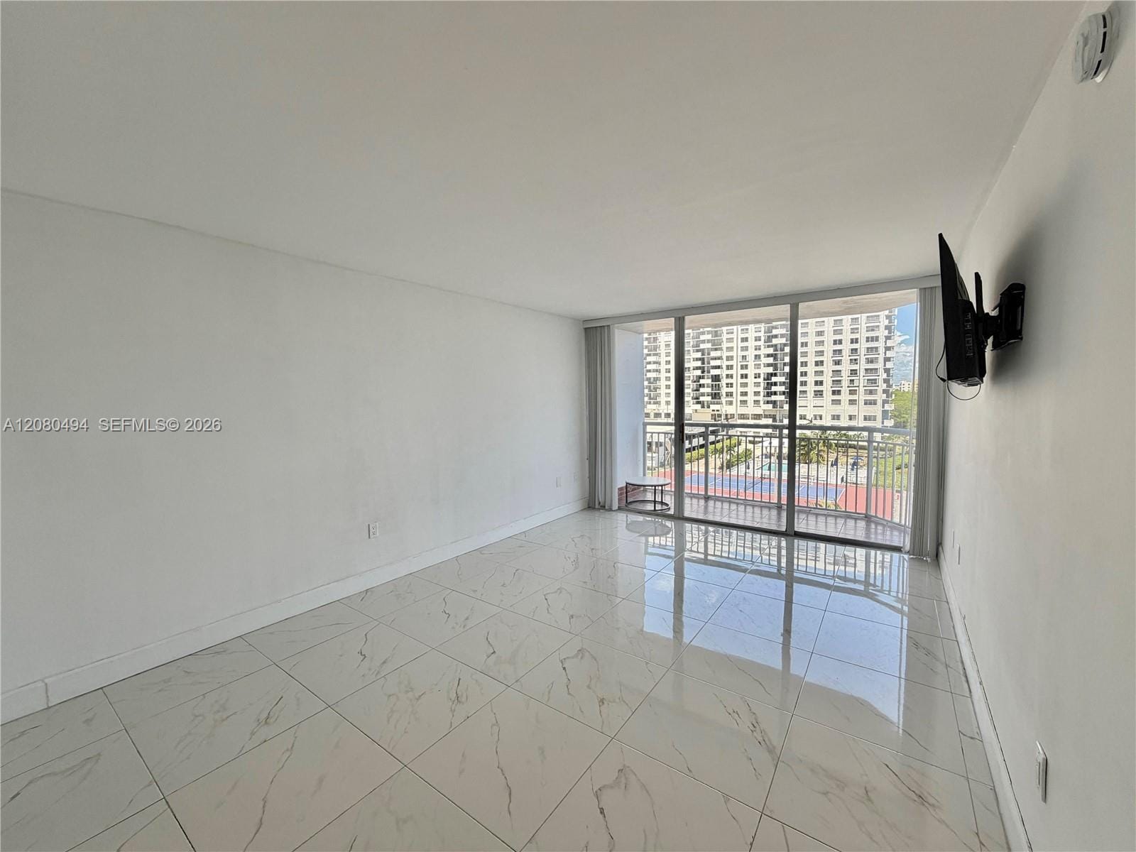 18081 Biscayne Boulevard 504, Aventura, FL 33160 photo 22