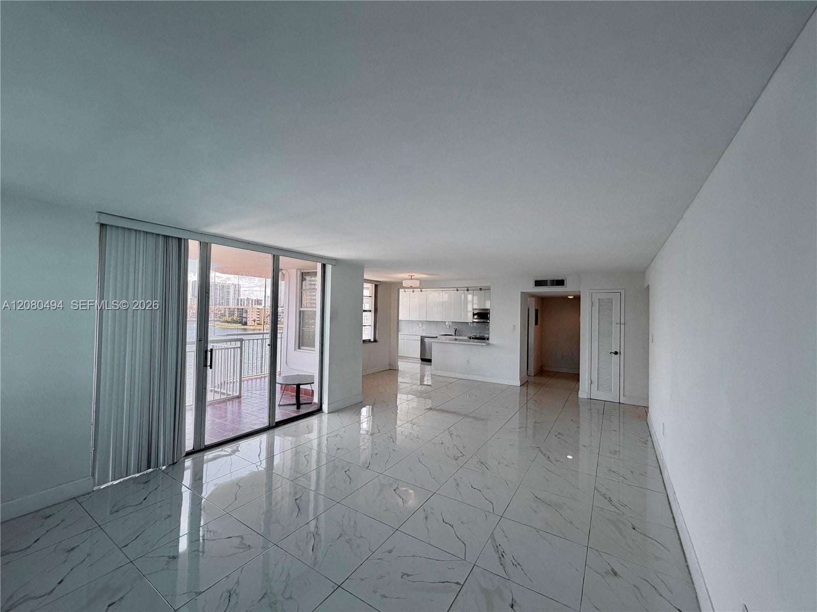 18081 Biscayne Boulevard 504 — photo 6