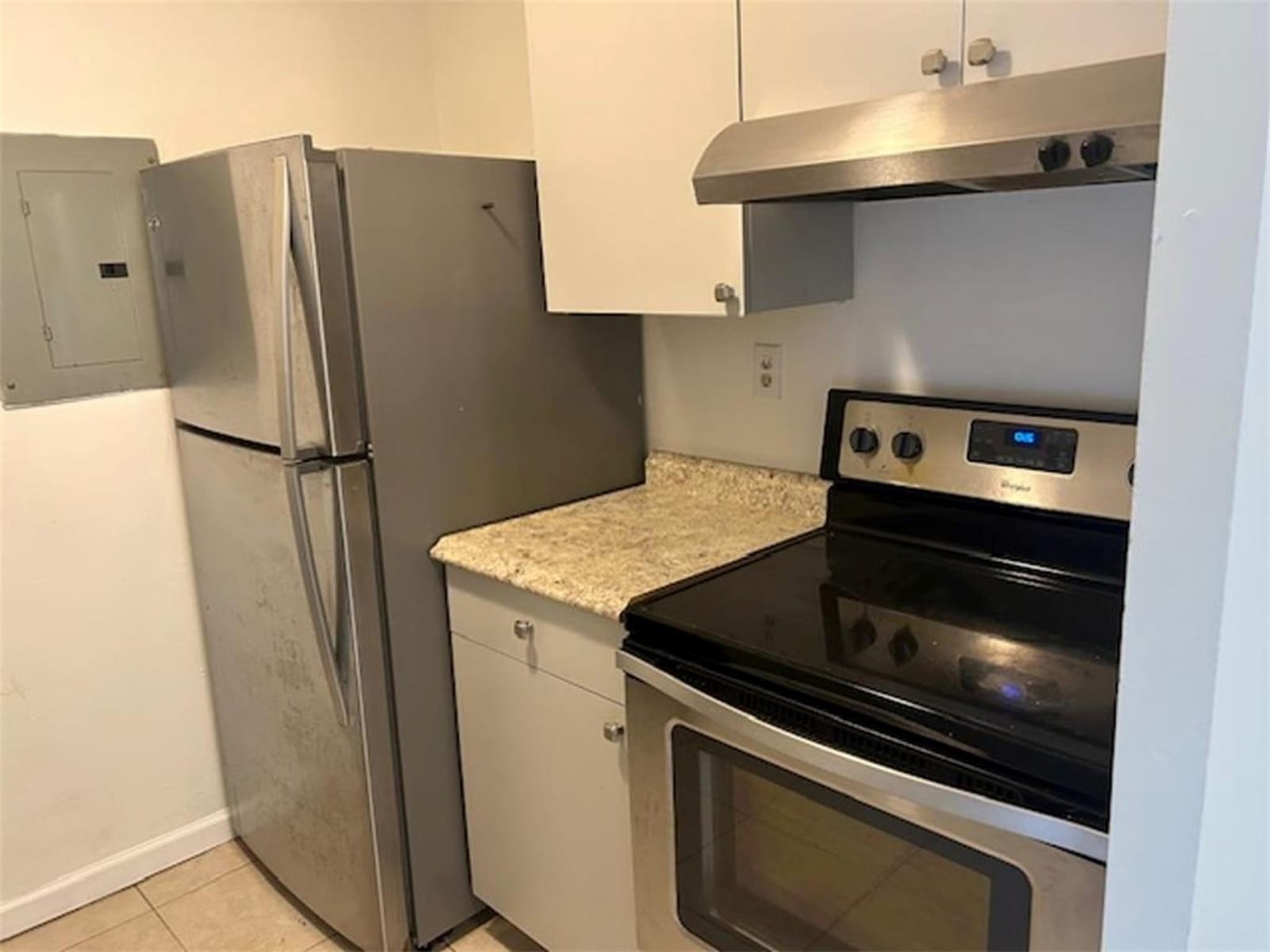 1089 N Benoist Farms Road 301 — photo 8