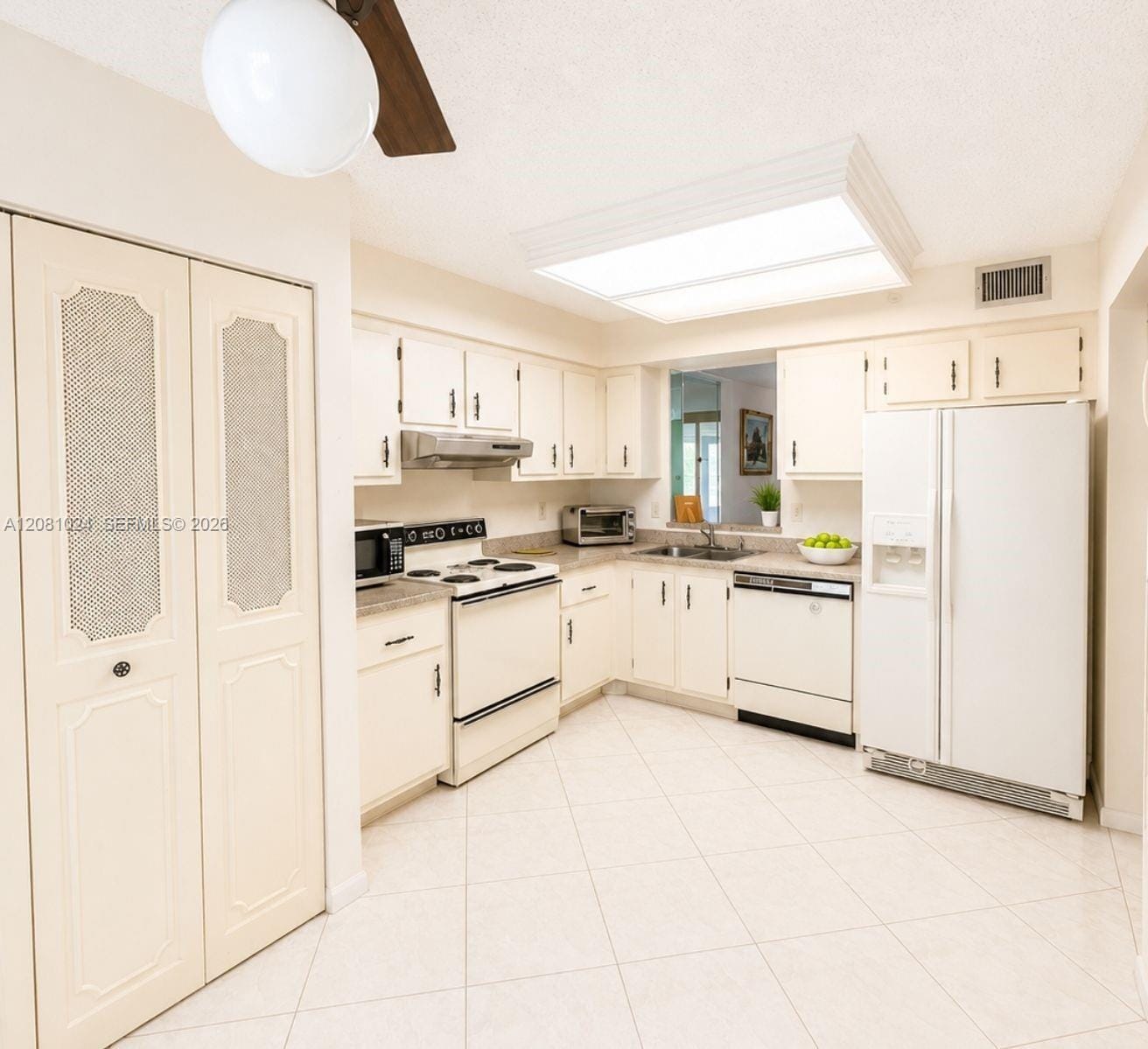 14575 Bonaire Boulevard 204, Delray Beach, FL 33446 photo 4