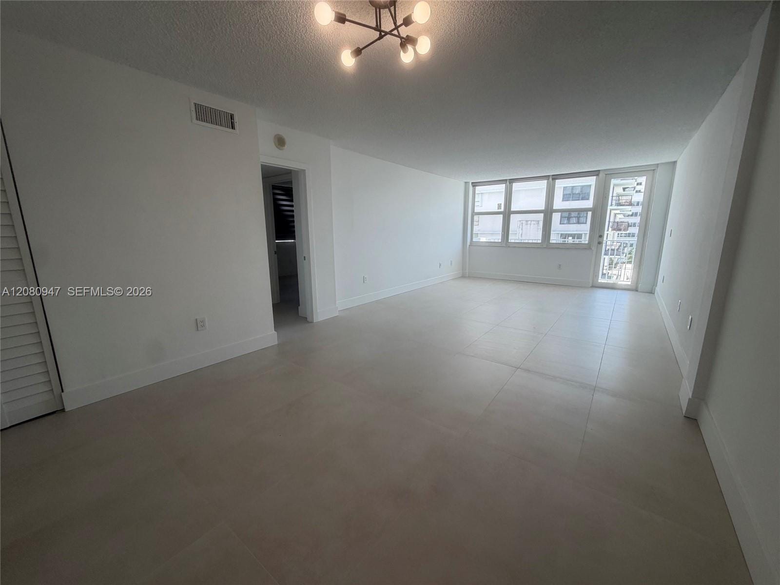 245 18th Street 805, Miami Beach, FL 33139 photo 11