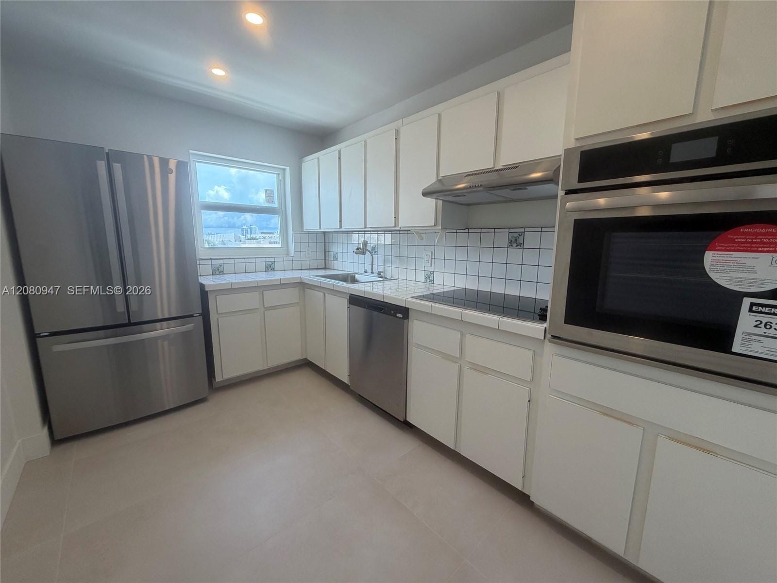 245 18th Street 805, Miami Beach, FL 33139 photo 24