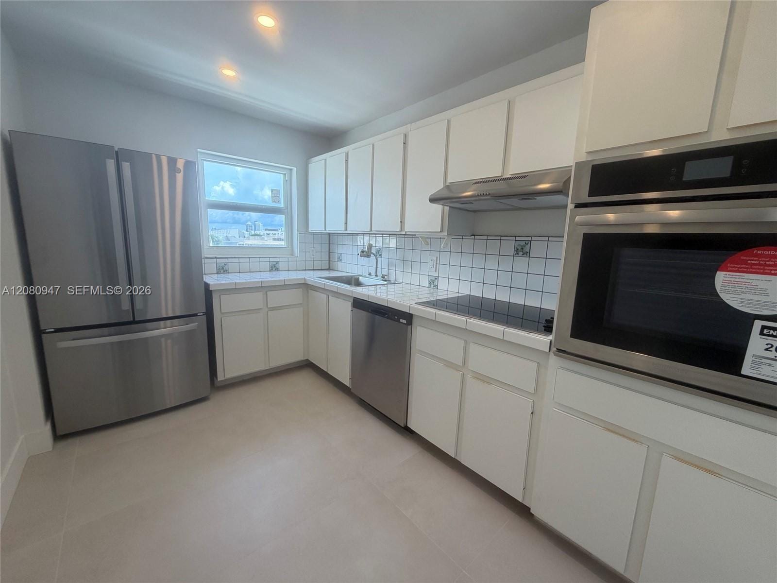 245 18th Street 805, Miami Beach, FL 33139 photo 27