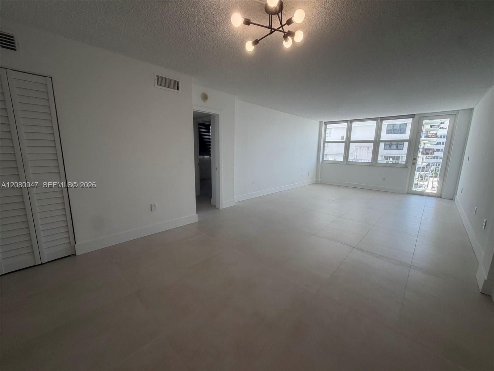 245 18th Street 805, Miami Beach, FL 33139 photo 9