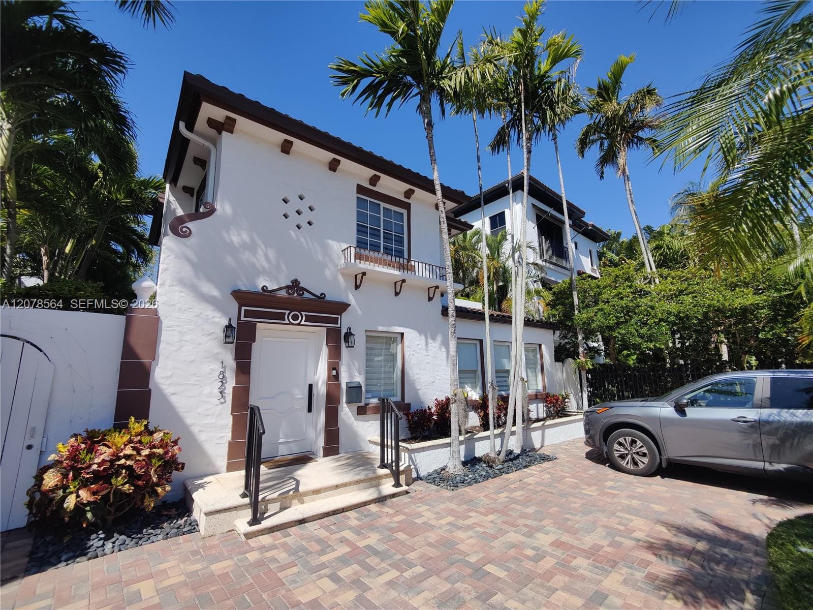 1823 S Bayshore Lane, Miami, FL 33133