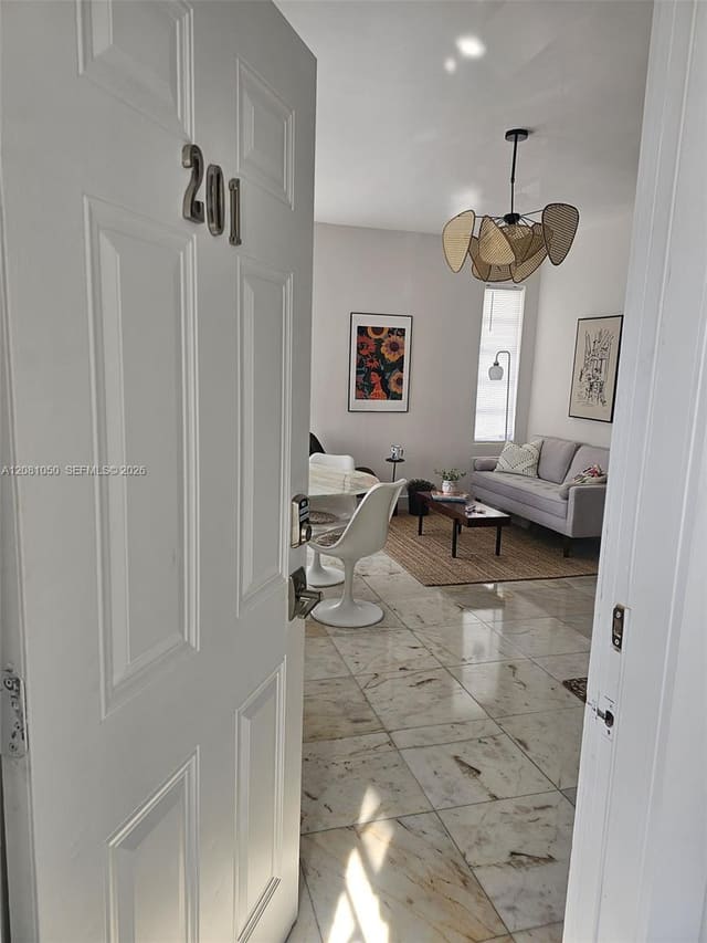 801 8th Street 201, Miami Beach, FL 33139