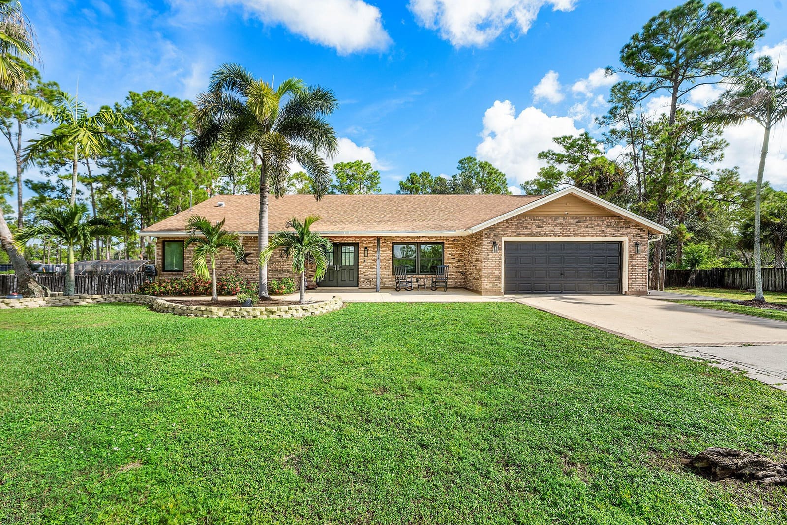 18429 Sycamore Drive W, Loxahatchee, FL 33470