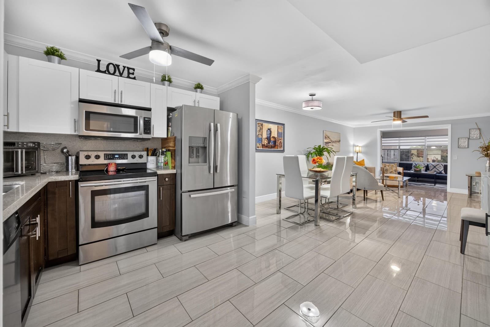 9881 Sunrise Lakes Boulevard 308 — photo 1