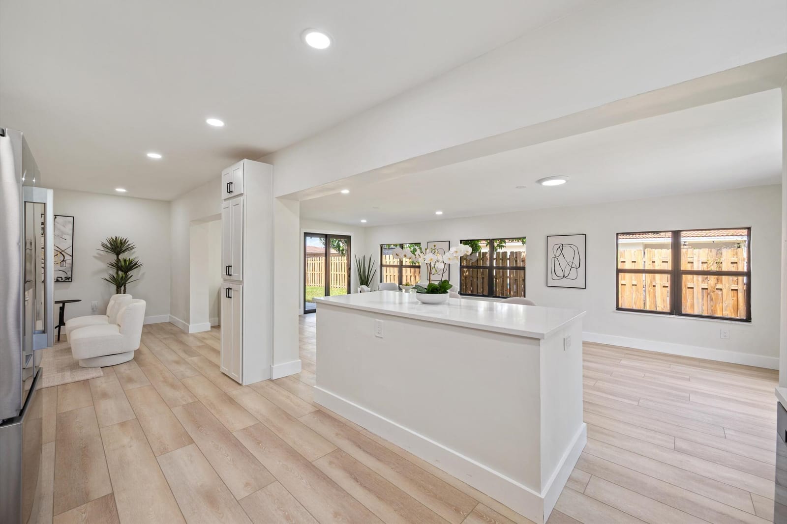 8201 NW 67TH Avenue — photo 7