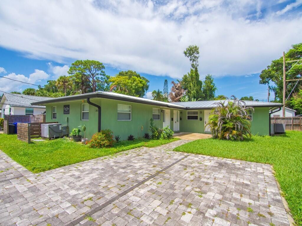 2036 19TH Street #3, Vero Beach, FL 32960