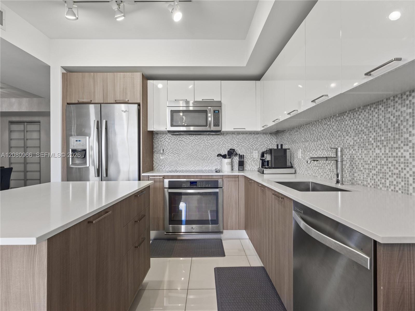 5252 NW 85th Avenue 808 — photo 8