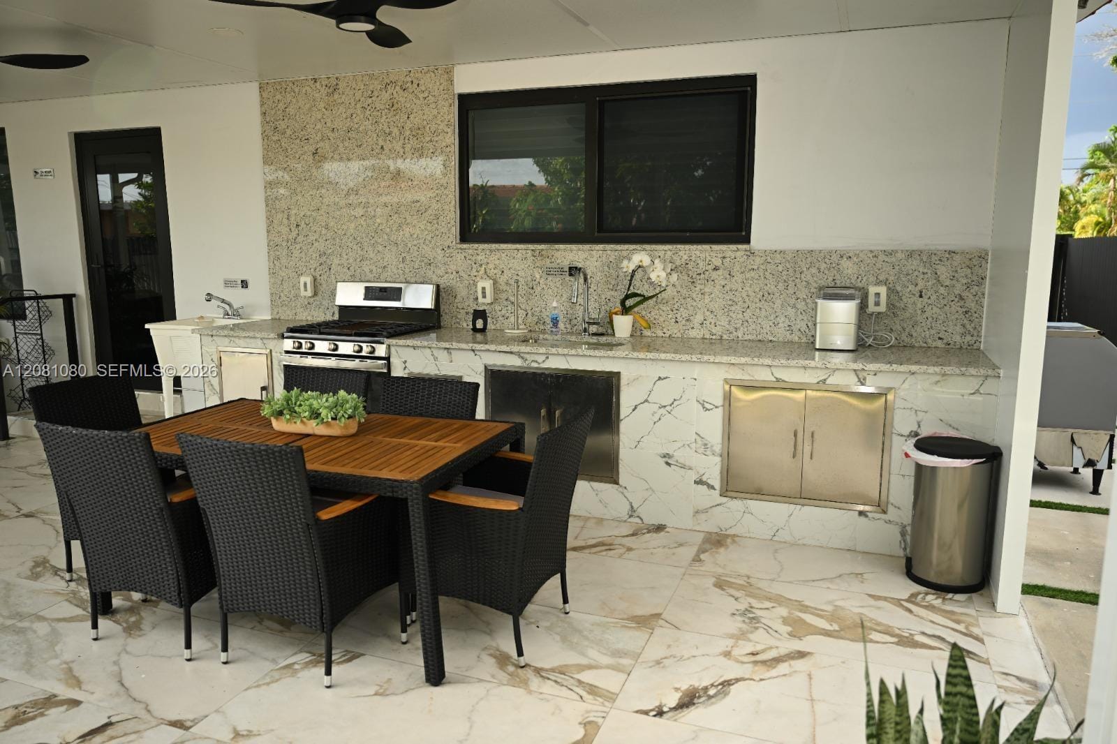 850 W 51st Place, Hialeah, FL 33012 photo 15