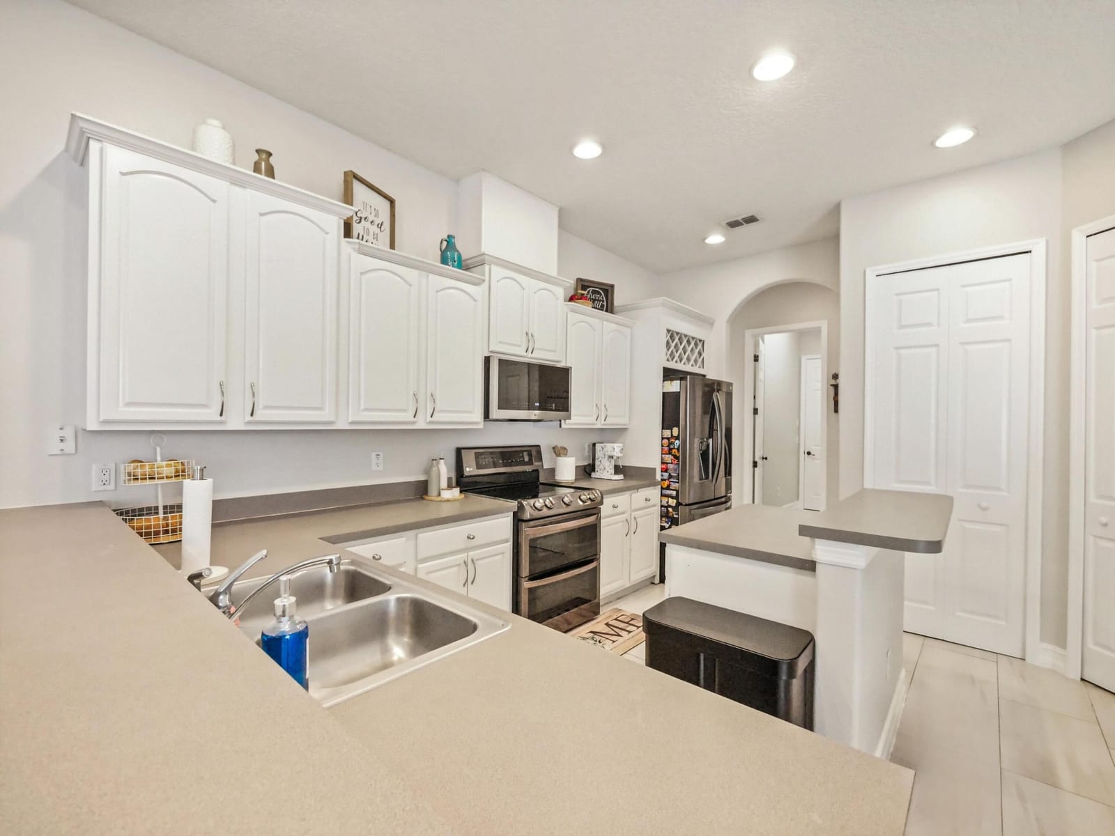 16437 TUDOR GROVE Drive, Orlando, FL 32828 photo 12